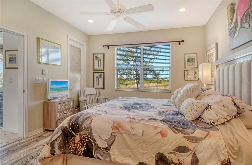 En Venta: $399,900 (2 camas, 2 baños, 1249 Pies cuadrados)