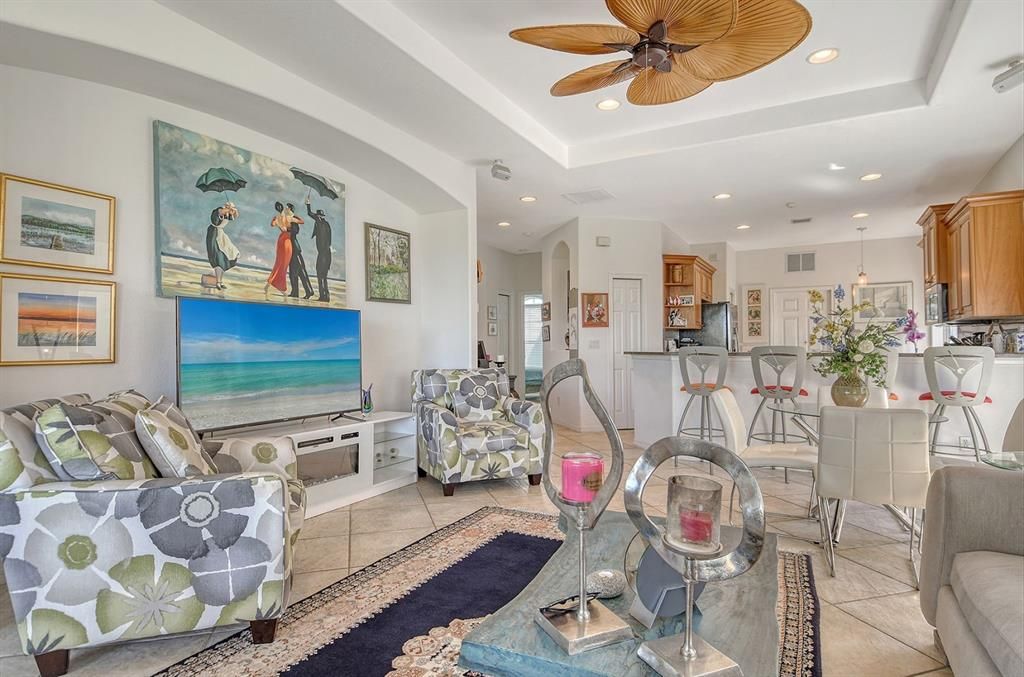 En Venta: $399,900 (2 camas, 2 baños, 1249 Pies cuadrados)