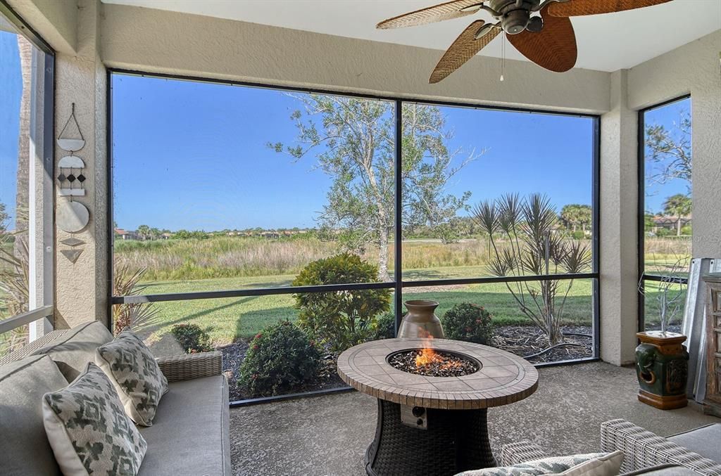 En Venta: $399,900 (2 camas, 2 baños, 1249 Pies cuadrados)