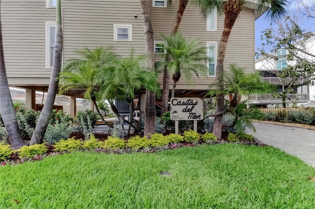 На продажу: $1,025,000 (2 спален, 2 ванн, 1630 Квадратных фут)