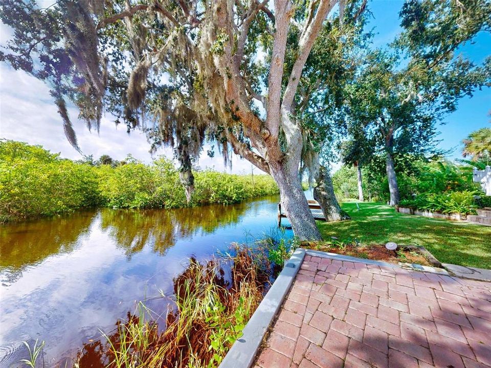 En Venta: $824,999 (3 camas, 2 baños, 2993 Pies cuadrados)