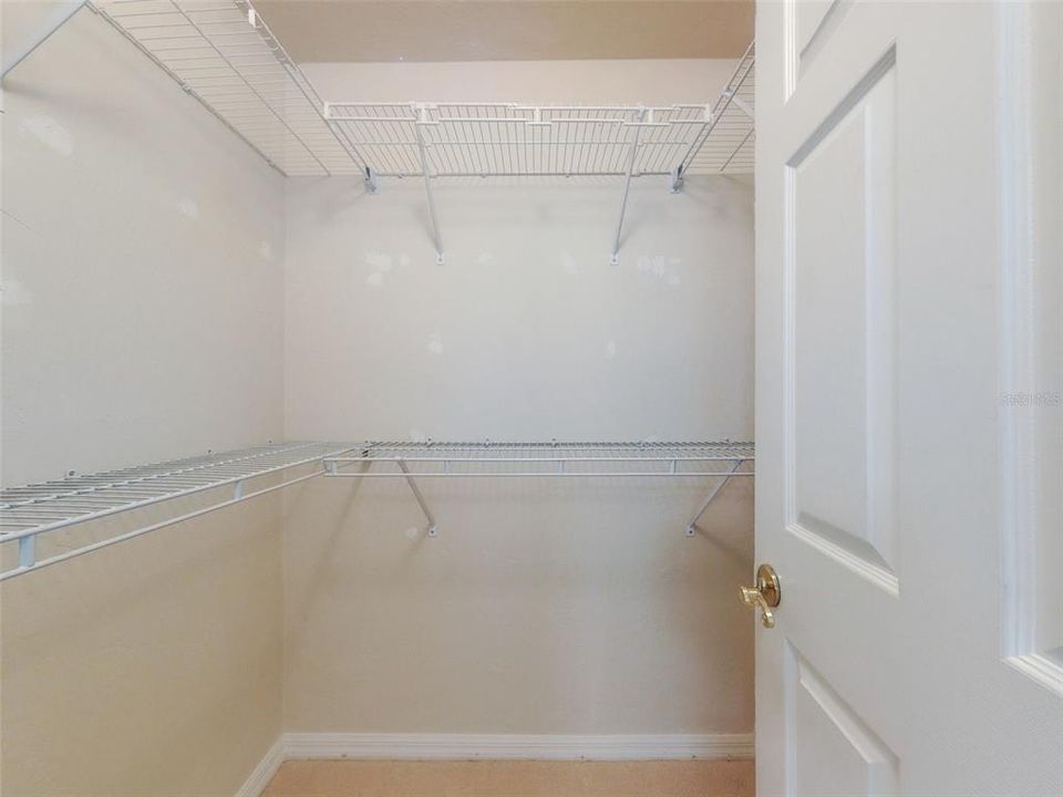 En Venta: $824,999 (3 camas, 2 baños, 2993 Pies cuadrados)