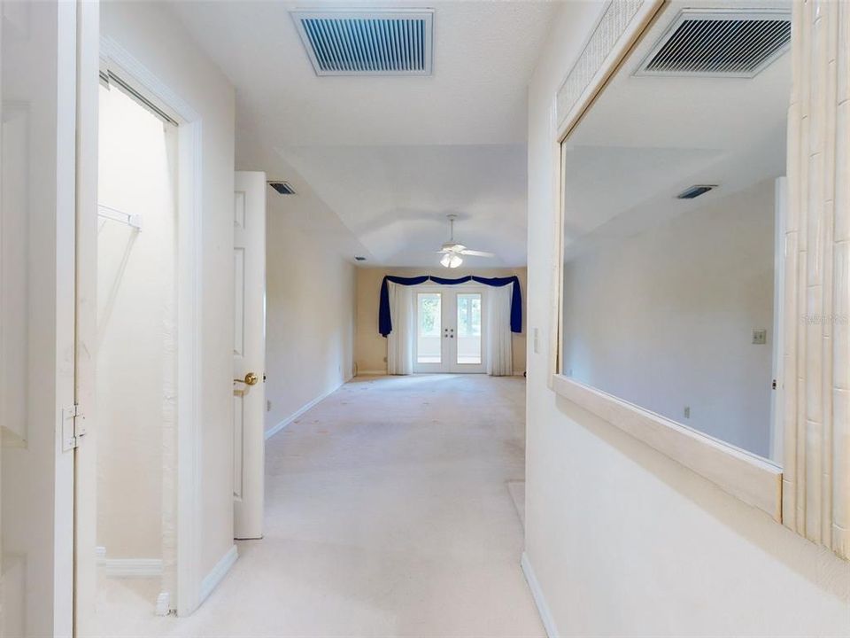 En Venta: $824,999 (3 camas, 2 baños, 2993 Pies cuadrados)