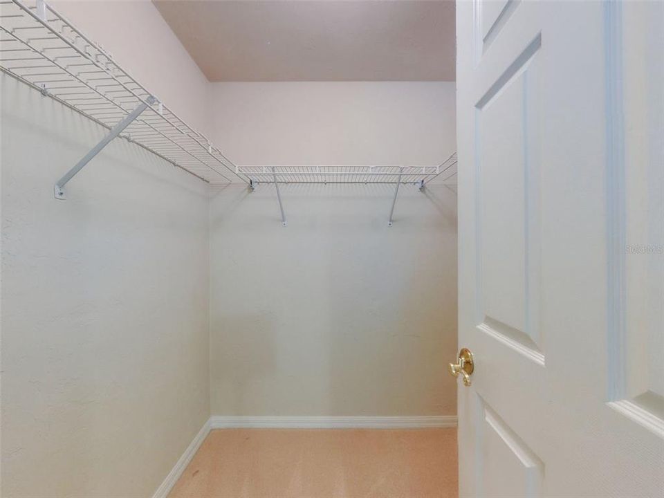 En Venta: $824,999 (3 camas, 2 baños, 2993 Pies cuadrados)