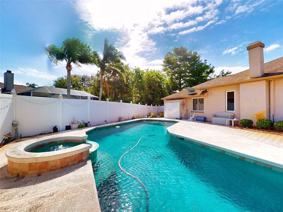 En Venta: $824,999 (3 camas, 2 baños, 2993 Pies cuadrados)