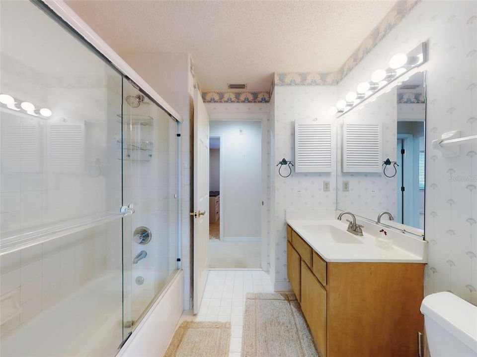 En Venta: $824,999 (3 camas, 2 baños, 2993 Pies cuadrados)