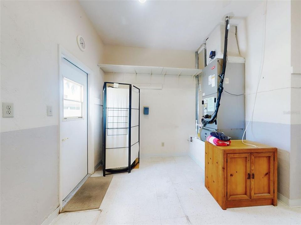 En Venta: $824,999 (3 camas, 2 baños, 2993 Pies cuadrados)