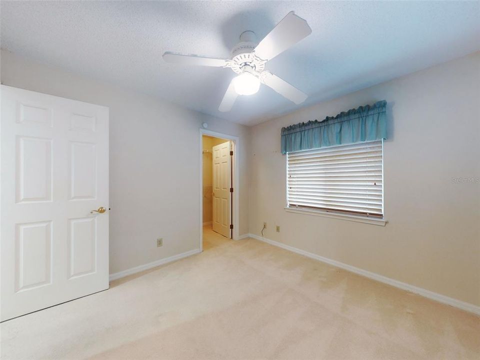 En Venta: $824,999 (3 camas, 2 baños, 2993 Pies cuadrados)