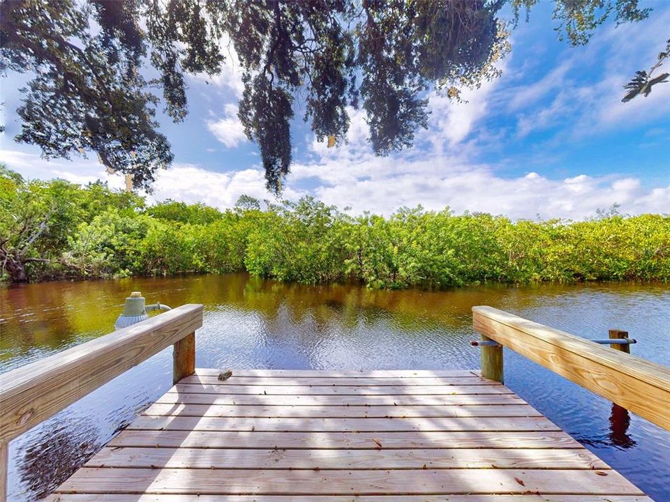 En Venta: $824,999 (3 camas, 2 baños, 2993 Pies cuadrados)