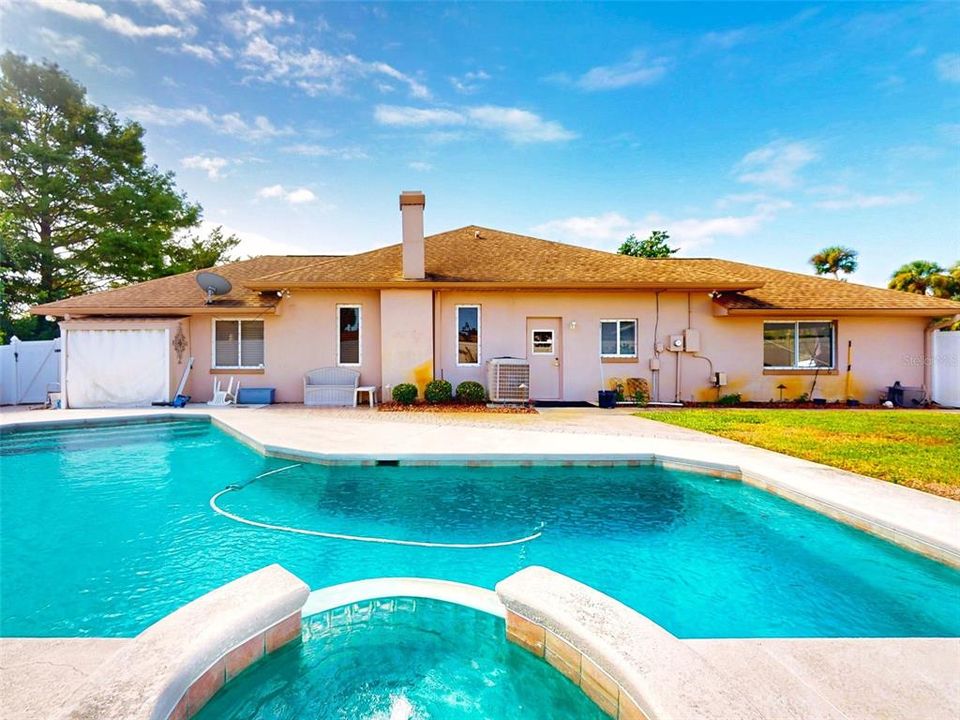 En Venta: $824,999 (3 camas, 2 baños, 2993 Pies cuadrados)