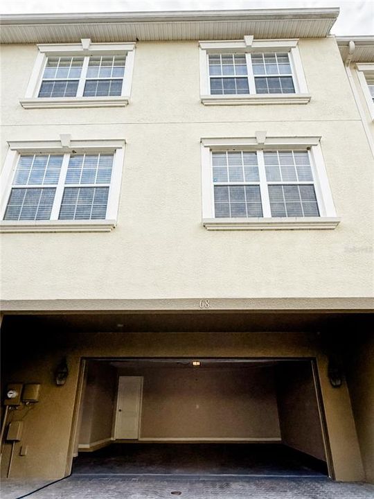 For Rent: $2,595 (4 beds, 3 baths, 2400 Square Feet)