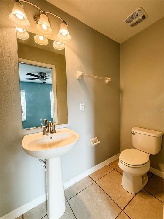 For Rent: $2,595 (4 beds, 3 baths, 2400 Square Feet)