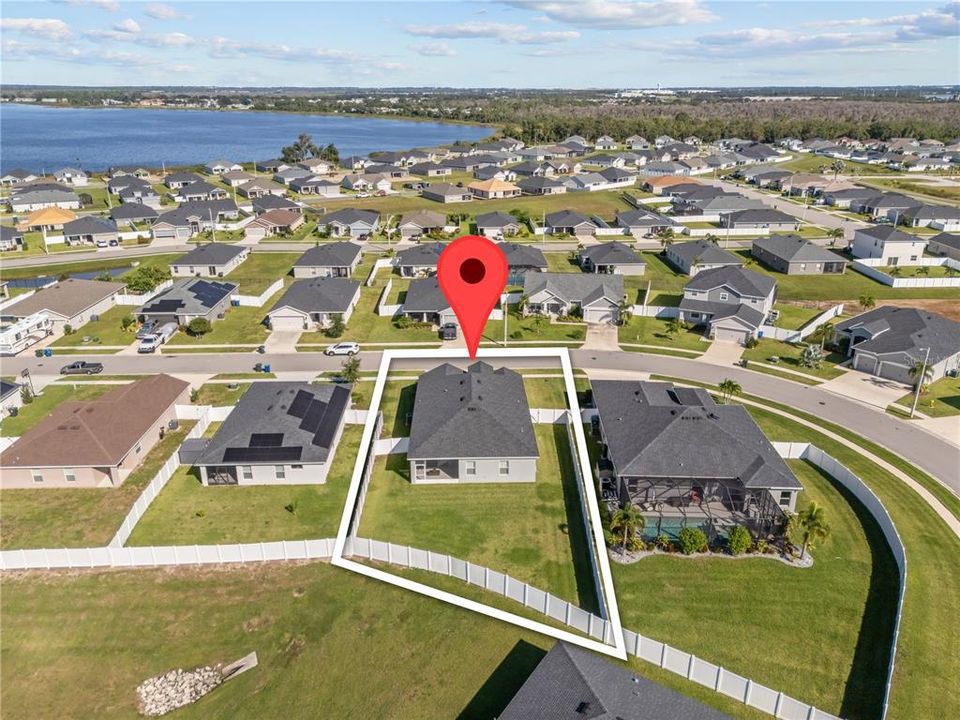 Под контрактом: $339,900 (4 спален, 2 ванн, 2020 Квадратных фут)