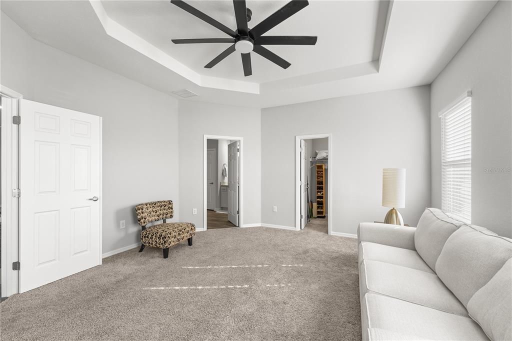 Под контрактом: $339,900 (4 спален, 2 ванн, 2020 Квадратных фут)