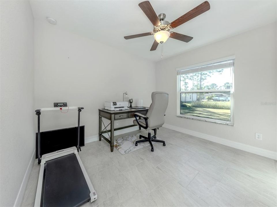 На продажу: $338,750 (3 спален, 2 ванн, 1436 Квадратных фут)