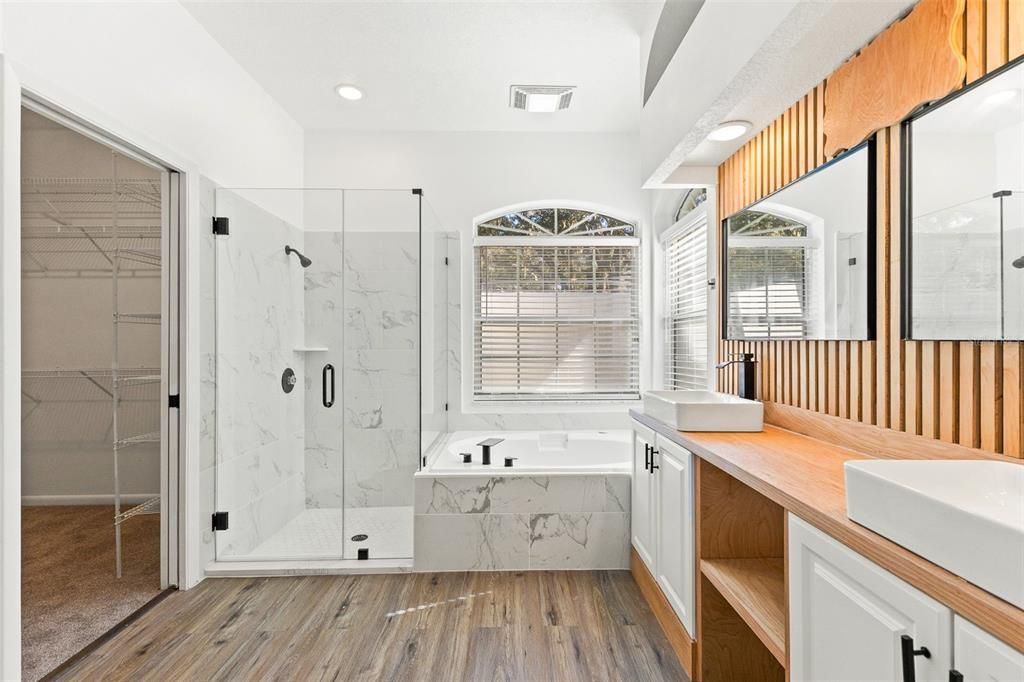 待售: $468,000 (3 贝兹, 2 浴室, 2007 平方英尺)