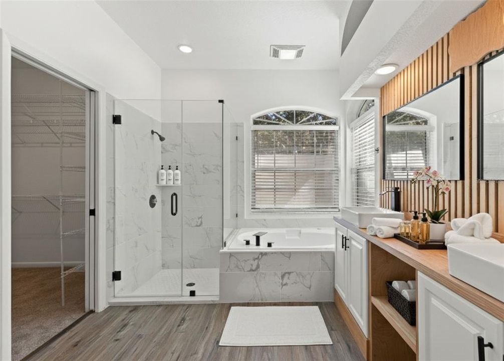 待售: $468,000 (3 贝兹, 2 浴室, 2007 平方英尺)