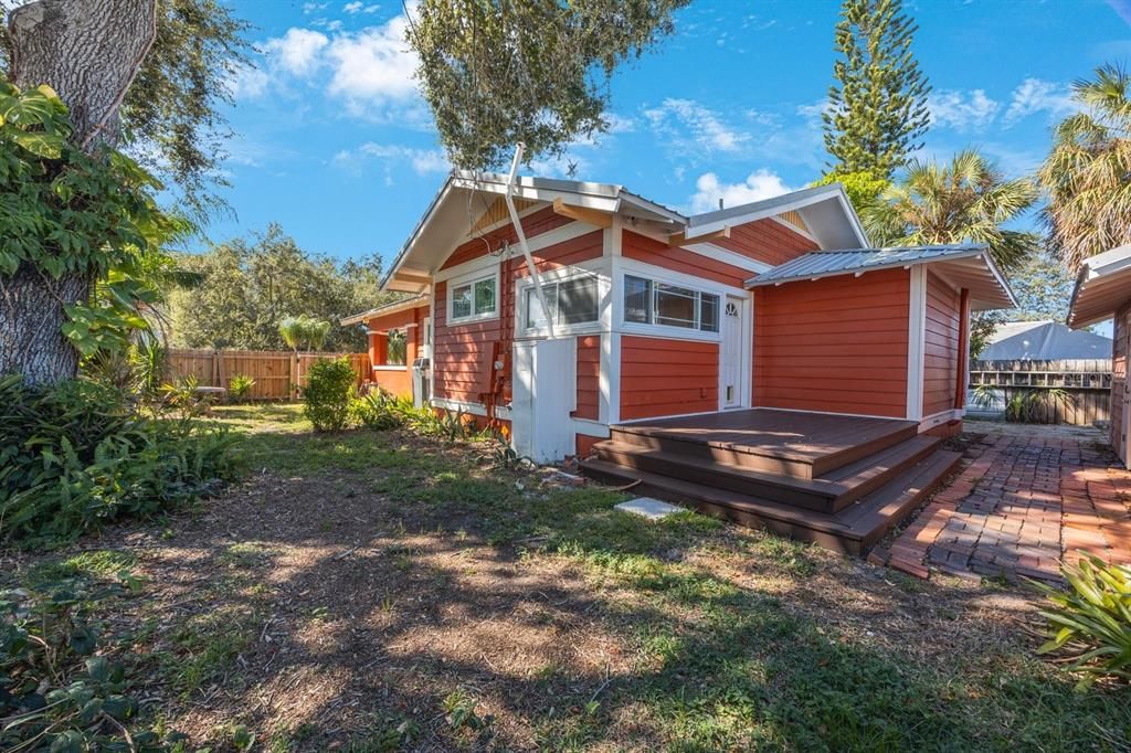 合同活跃: $629,000 (2 贝兹, 2 浴室, 1448 平方英尺)