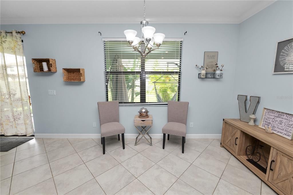 Под контрактом: $3,150 (4 спален, 3 ванн, 2555 Квадратных фут)