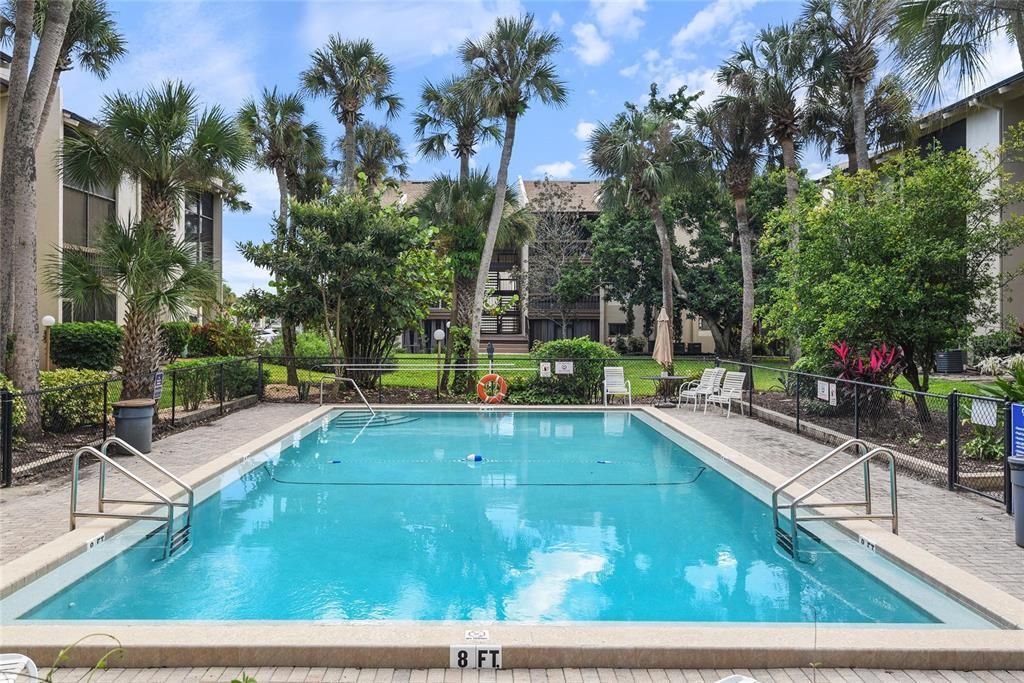 待售: $119,000 (1 贝兹, 1 浴室, 581 平方英尺)