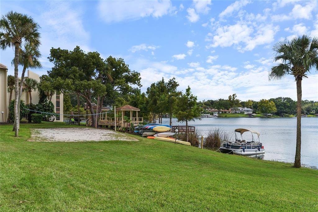 待售: $119,000 (1 贝兹, 1 浴室, 581 平方英尺)