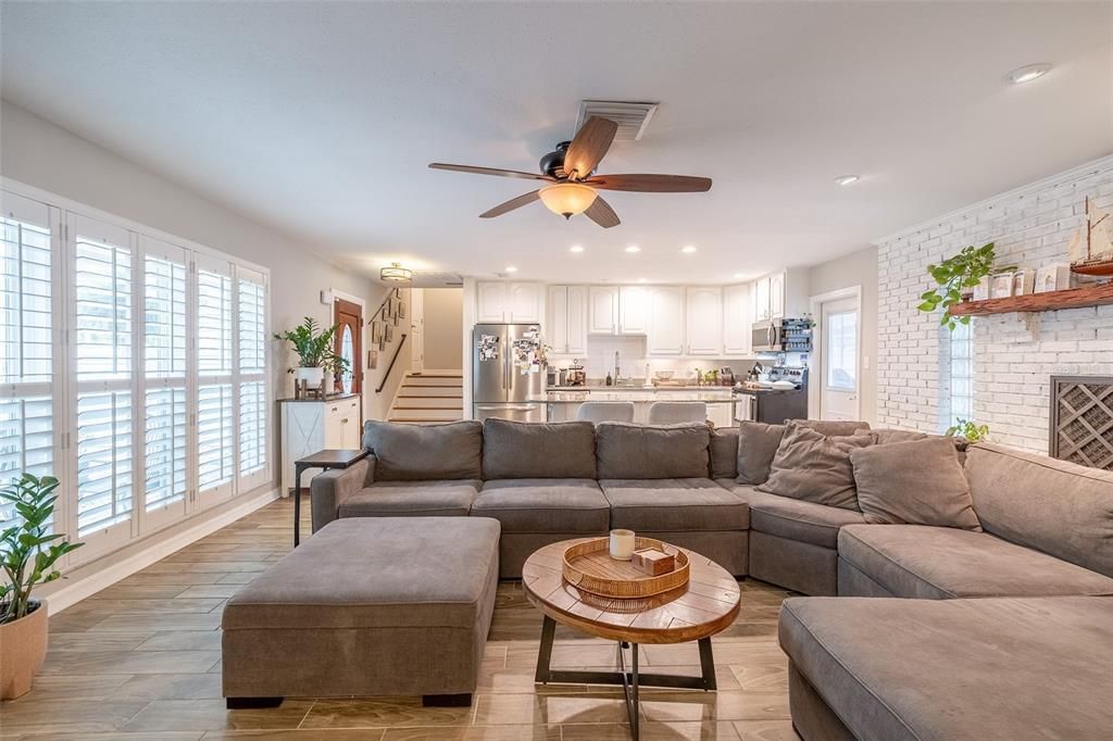 待售: $550,000 (3 贝兹, 2 浴室, 1470 平方英尺)