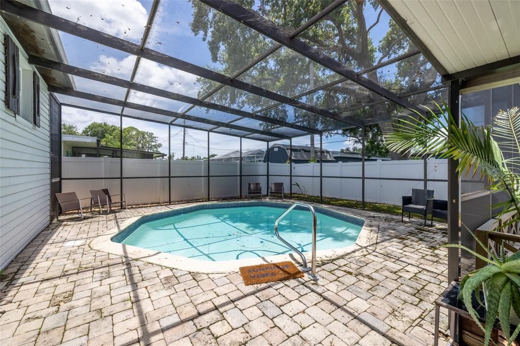 待售: $550,000 (3 贝兹, 2 浴室, 1470 平方英尺)