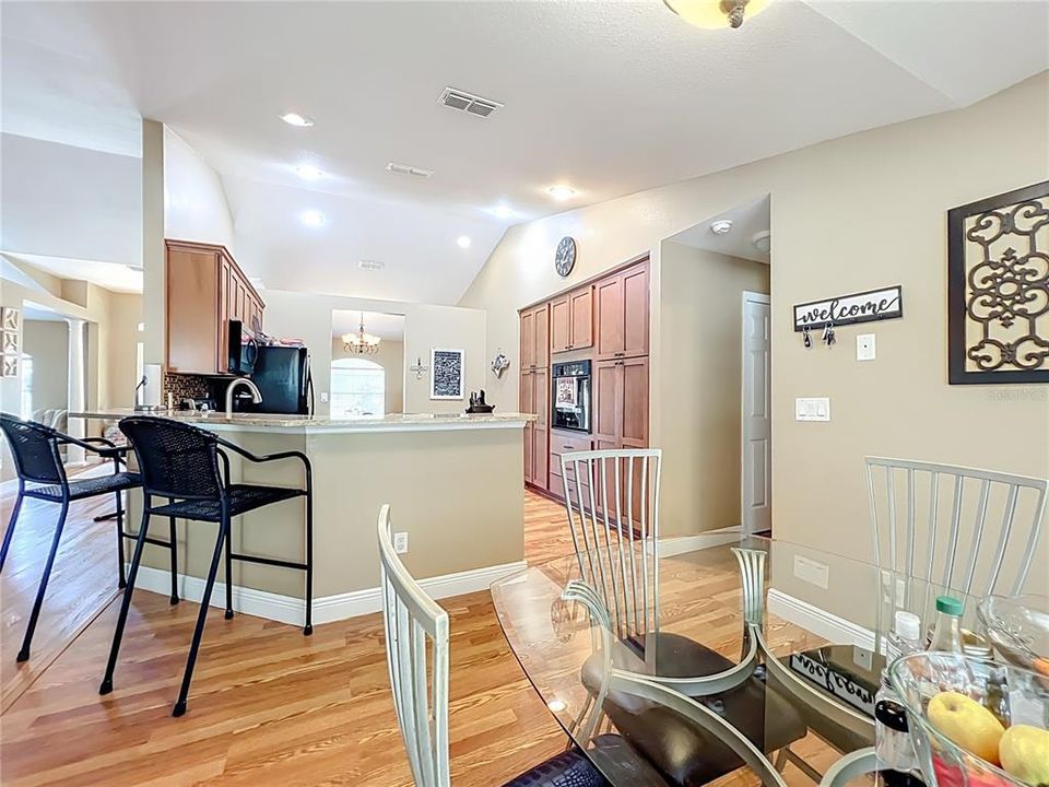 待售: $3,500,000 (4 贝兹, 3 浴室, 3305 平方英尺)