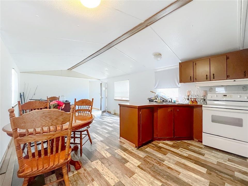 待售: $3,500,000 (4 贝兹, 3 浴室, 3305 平方英尺)