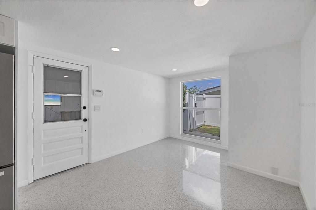 待售: $579,000 (3 贝兹, 2 浴室, 1816 平方英尺)