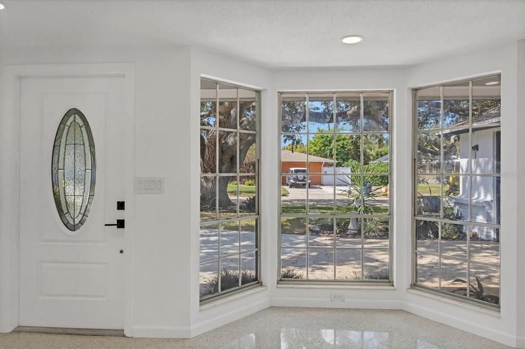 待售: $579,000 (3 贝兹, 2 浴室, 1816 平方英尺)