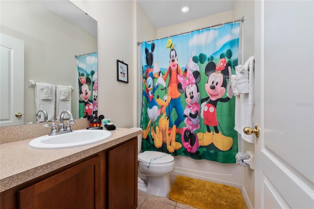 For Rent: $2,600 (4 beds, 3 baths, 1839 Square Feet)