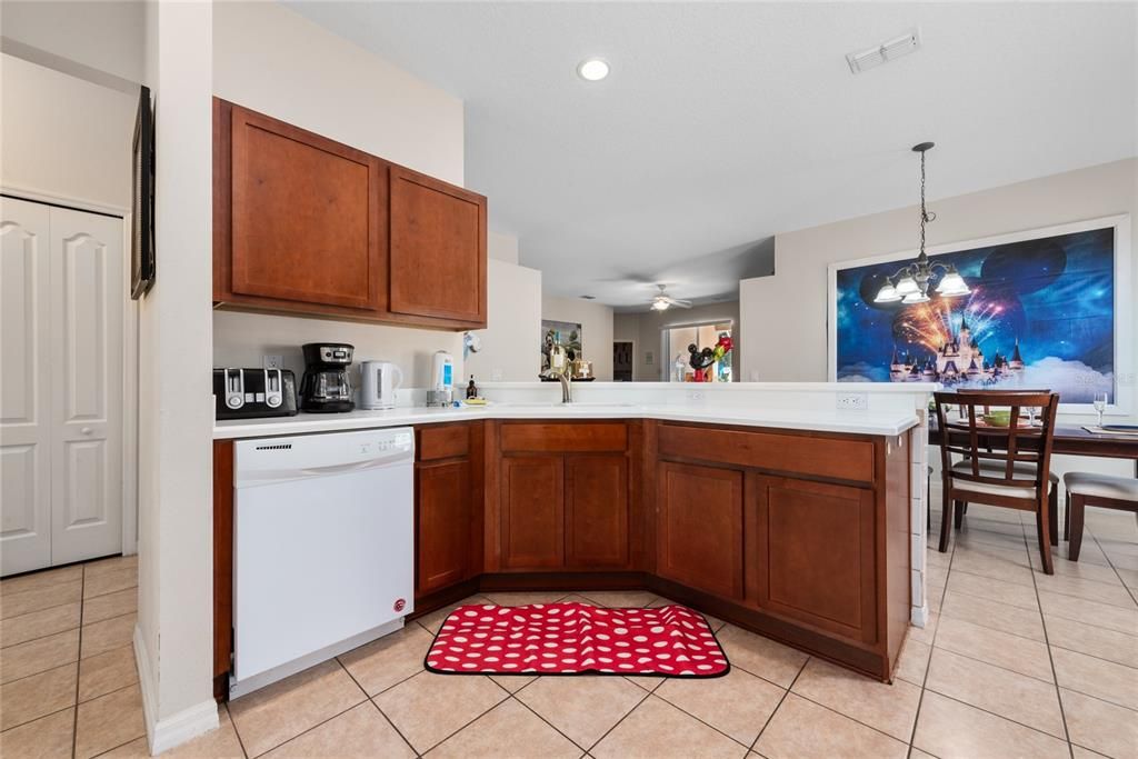 For Rent: $2,600 (4 beds, 3 baths, 1839 Square Feet)