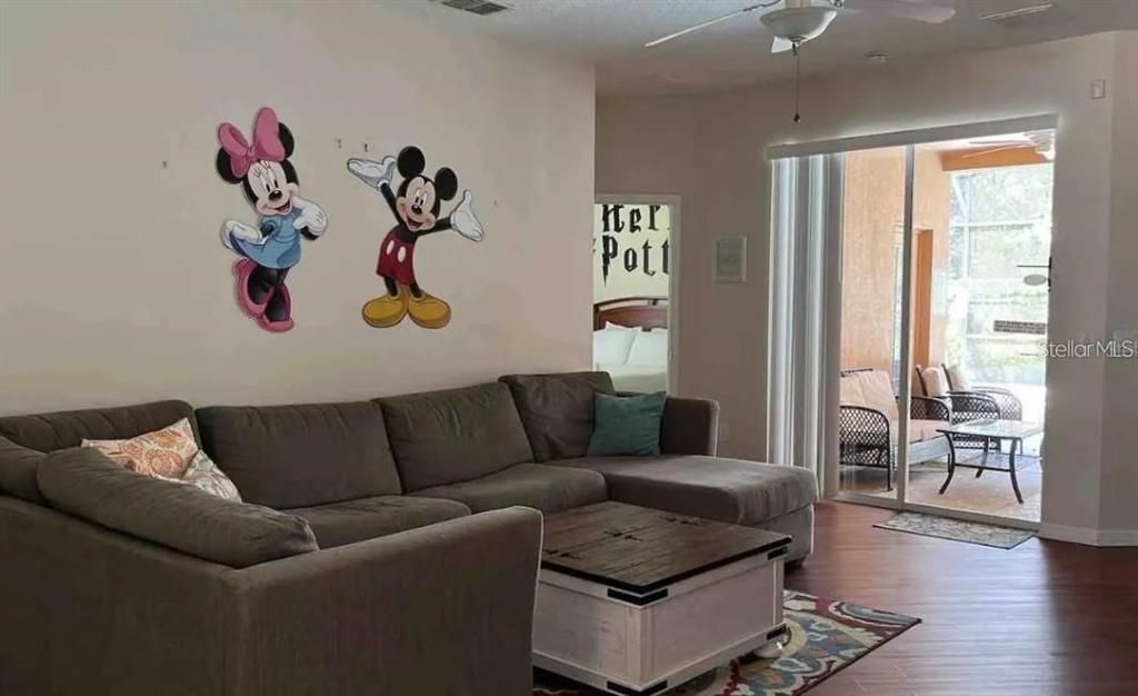 For Rent: $2,600 (4 beds, 3 baths, 1839 Square Feet)