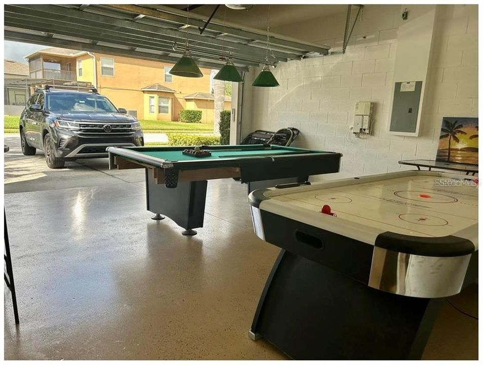 For Rent: $2,600 (4 beds, 3 baths, 1839 Square Feet)