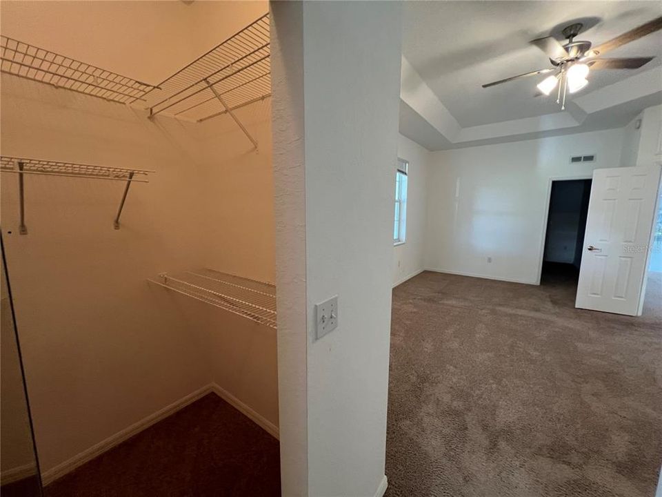 En Venta: $324,200 (3 camas, 2 baños, 2236 Pies cuadrados)