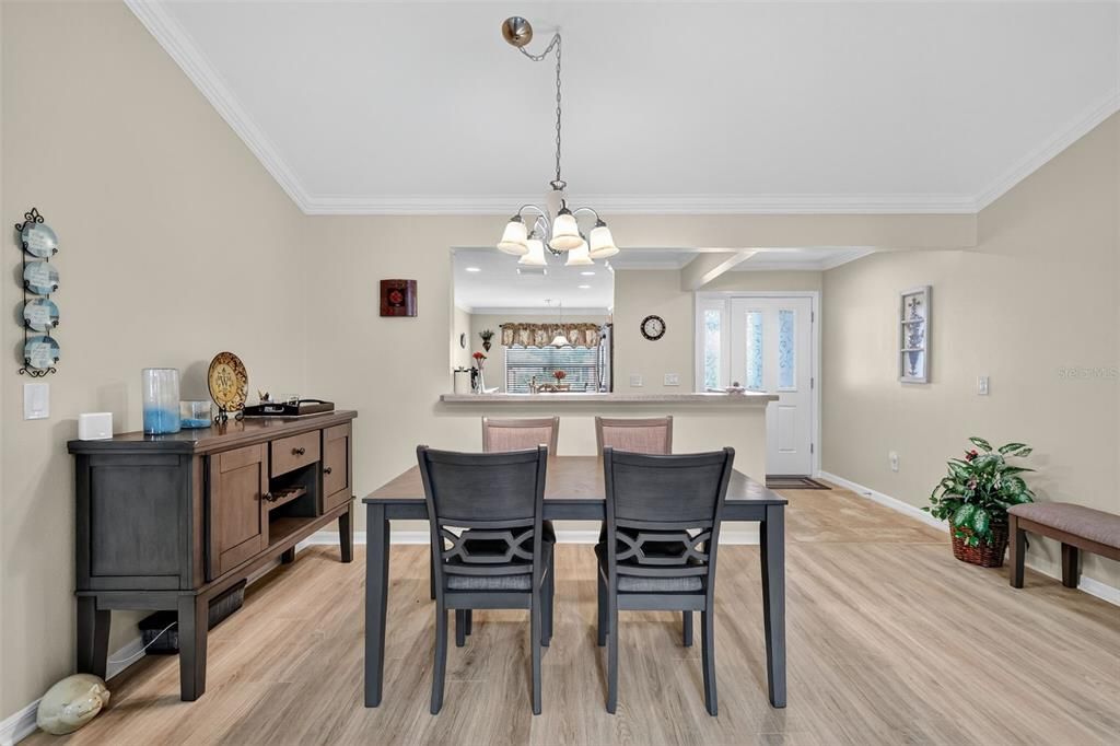 En Venta: $399,950 (3 camas, 2 baños, 1569 Pies cuadrados)