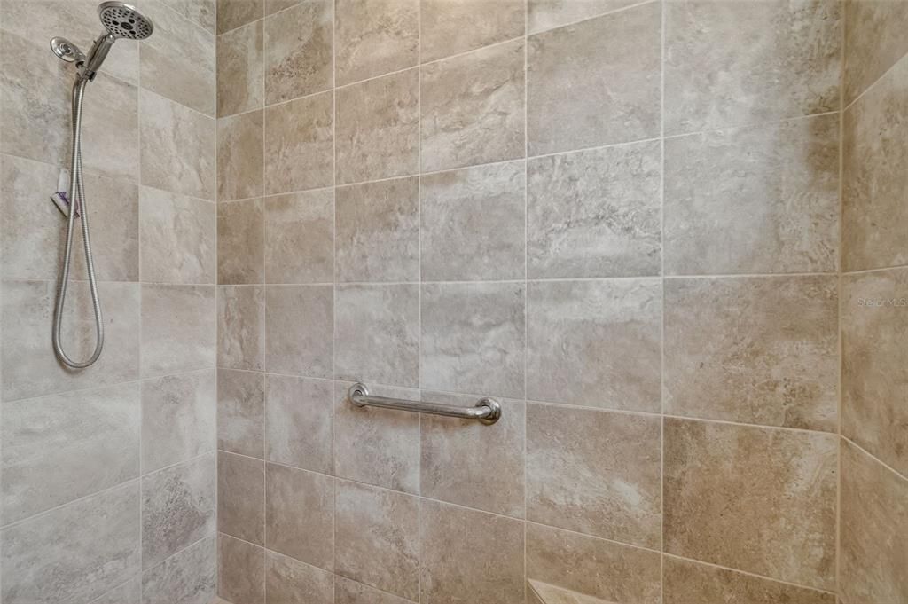 En Venta: $399,950 (3 camas, 2 baños, 1569 Pies cuadrados)