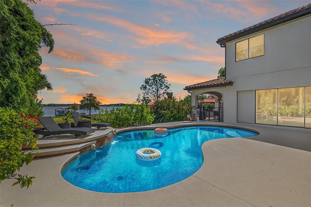 待售: $1,699,000 (5 贝兹, 4 浴室, 5441 平方英尺)