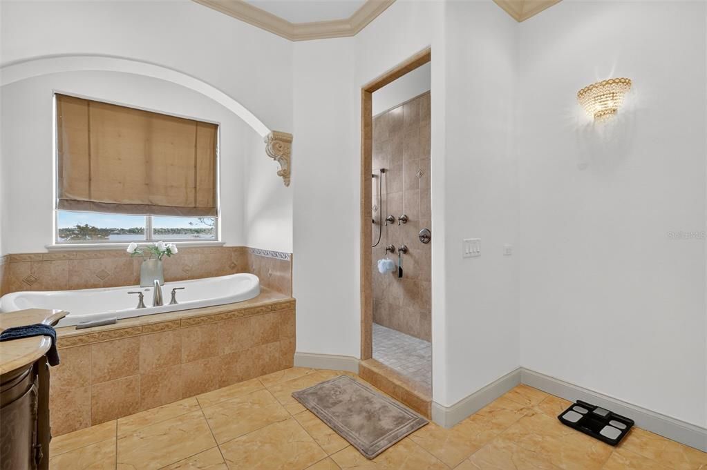 待售: $1,699,000 (5 贝兹, 4 浴室, 5441 平方英尺)