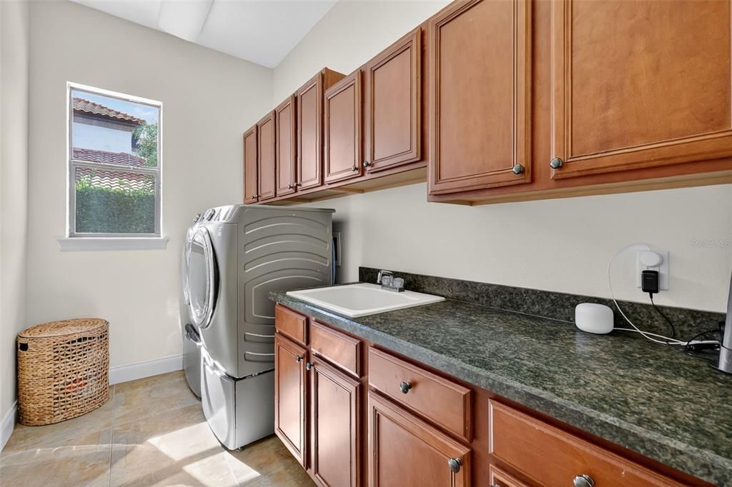 待售: $1,699,000 (5 贝兹, 4 浴室, 5441 平方英尺)