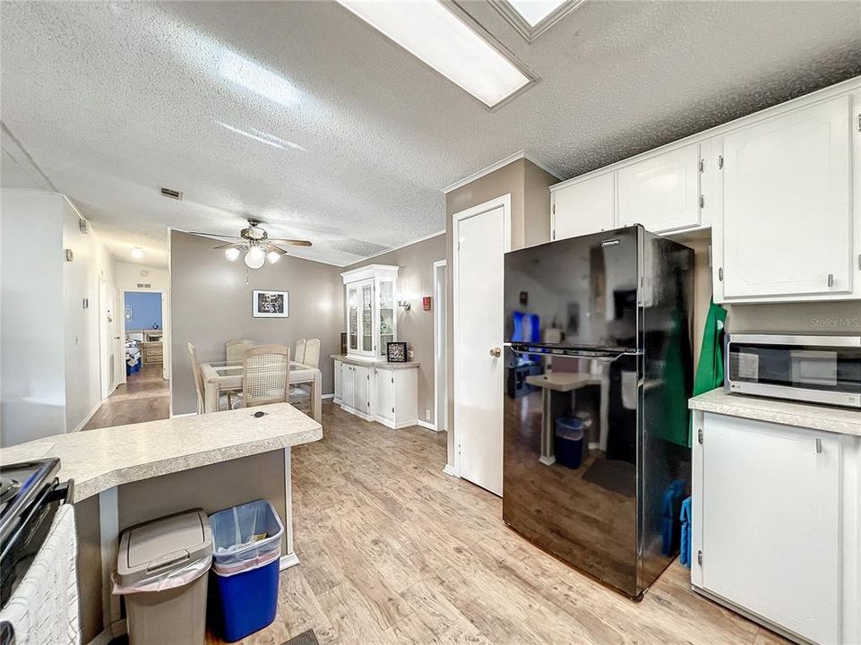 待售: $169,900 (2 贝兹, 2 浴室, 1525 平方英尺)