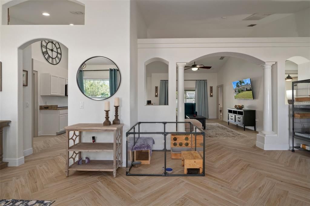 En Venta: $390,000 (4 camas, 2 baños, 2121 Pies cuadrados)