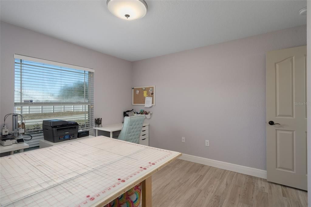 En Venta: $390,000 (4 camas, 2 baños, 2121 Pies cuadrados)