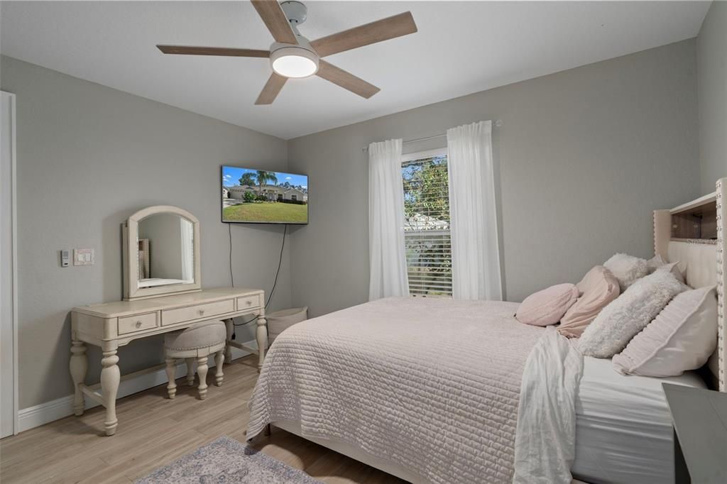 En Venta: $390,000 (4 camas, 2 baños, 2121 Pies cuadrados)