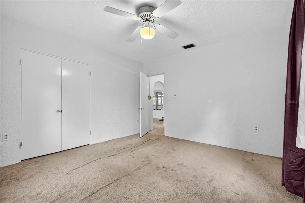 Active With Contract: $165,000 (3 beds, 2 baths, 1196 Square Feet)