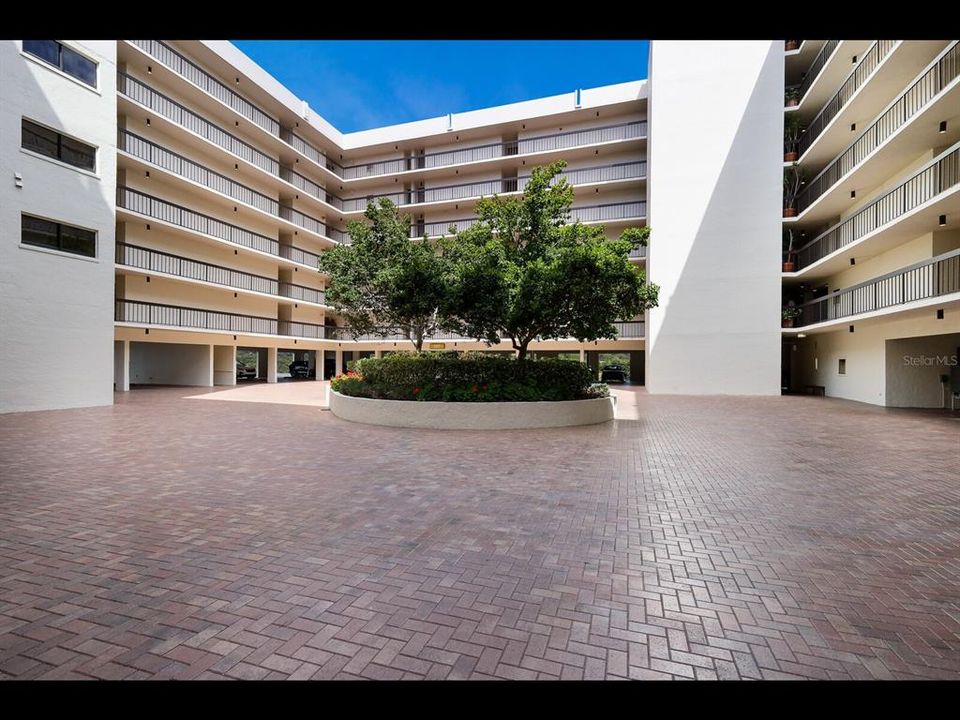 Activo con contrato: $879,000 (2 camas, 2 baños, 1265 Pies cuadrados)