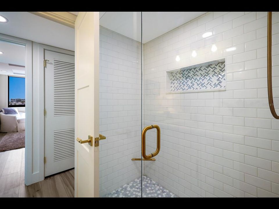 Activo con contrato: $879,000 (2 camas, 2 baños, 1265 Pies cuadrados)