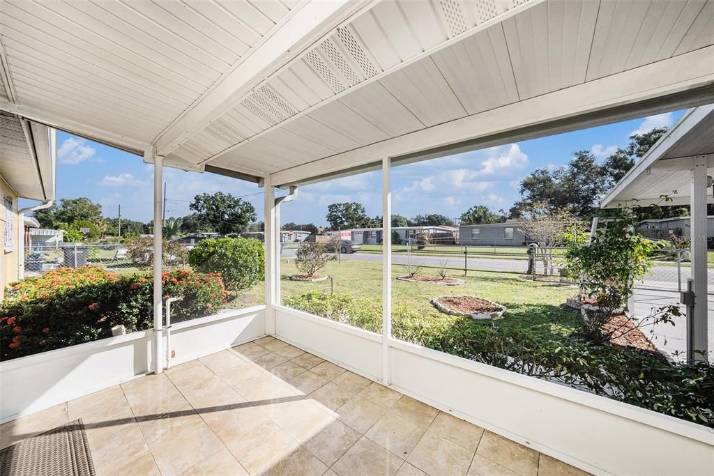 Activo con contrato: $285,000 (3 camas, 1 baños, 840 Pies cuadrados)