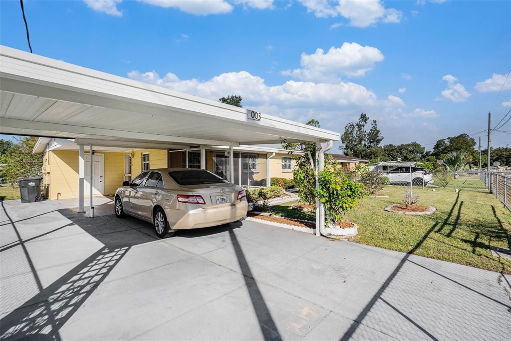 Activo con contrato: $285,000 (3 camas, 1 baños, 840 Pies cuadrados)